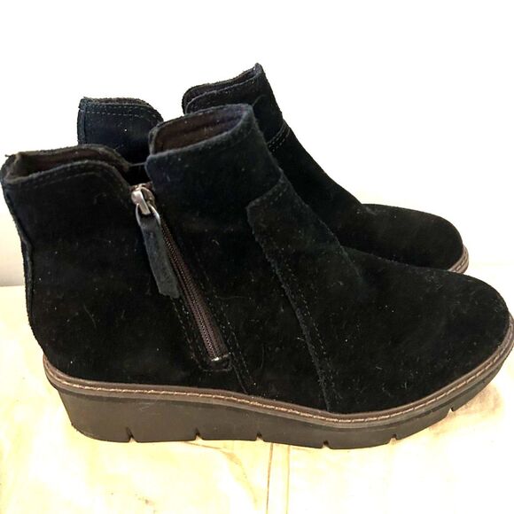Clarks Black Suede Wedge Boots - Size 7.5 - Picture 1 of 7